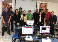  Servidores na sede da empresa responsável pelo treinamento em Raspberry em São Paulo